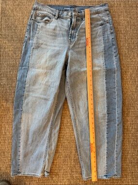 Two-Tone Light Wash Barrel Jeans